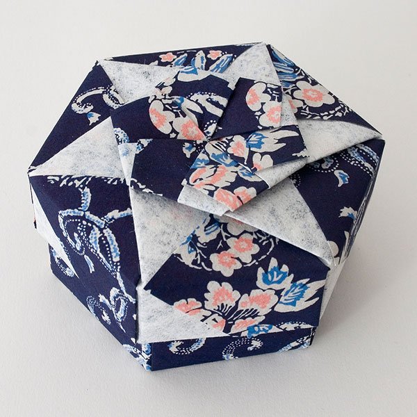 Hexagon Boxes Claws Custom Boxes