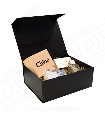 black-gift-boxes
